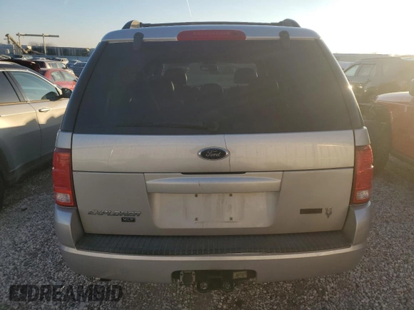 2004 Ford Explorer XLT z VIN 1FMZU73WX4ZA98942, wystawiony jako Copart lot #85046544 z przebiegiem 108 909 mil mil oraz Szkoda całkowita • Salvage title. Historia ofert i sprzedaży dostępna na DreamBid. Obrazek 6.