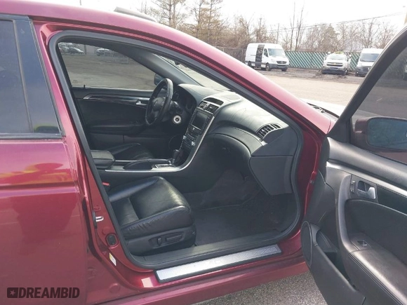 2005 Acura TL with VIN 19UUA662X5A079013, listed as a IAAI auction lot 41858181 with 185381 miles. Bid and sale history available at carsss.com. Image 5.