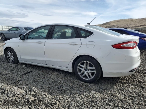 2016 Ford Fusion SE with VIN 3FA6P0H76GR342009, listed as a Copart auction lot 49444175 with 98,425 mi miles and Salvage Title. Bid and sale history available at DreamBid. Image 2.