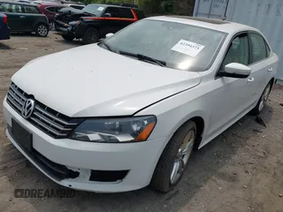 2015 Volkswagen Passat SE с VIN 1VWBV7A34FC076935, выставлен на аукционе IAAI как лот 42394375 с пробегом 172 408 миль миль и . История ставок и продаж доступна на DreamBid. Изображение 2.