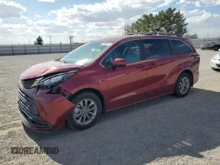 2022 Toyota Sienna LE z VIN 5TDKRKEC8NS098941, wystawiony jako Copart lot #56058275 z przebiegiem 26 620 mil mil oraz Szkoda całkowita • Salvage title. Historia ofert i sprzedaży dostępna na DreamBid. Obrazek 1.