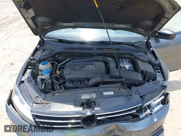 2015 Volkswagen Jetta SE with VIN 3VWD07AJ4FM353782, listed as a IAAI auction lot 42544354 with 195,457 mi miles and . Bid and sale history available at DreamBid. Image 10.