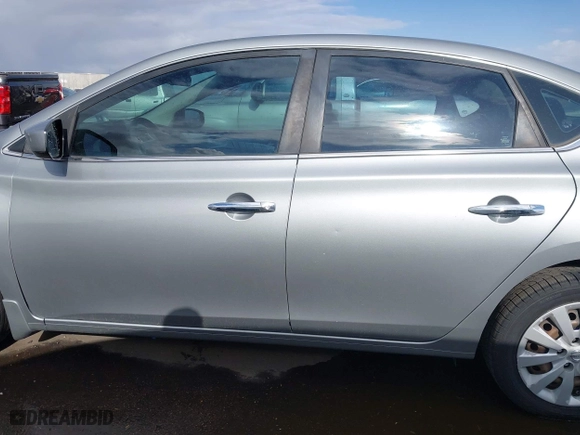 2014 Nissan Sentra S with VIN 3N1AB7AP8EY299871, listed as a IAAI auction lot 41925032 with 123,996 mi miles. Bid and sale history available at carsss.com. Image 15.