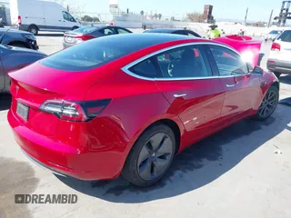 2019 Tesla Model 3 Mid Range с VIN 5YJ3E1EA7KF396485, выставлен на аукционе IAAI как лот 41999619 с пробегом 48 090 миль миль и . История ставок и продаж доступна на DreamBid. Изображение 4.