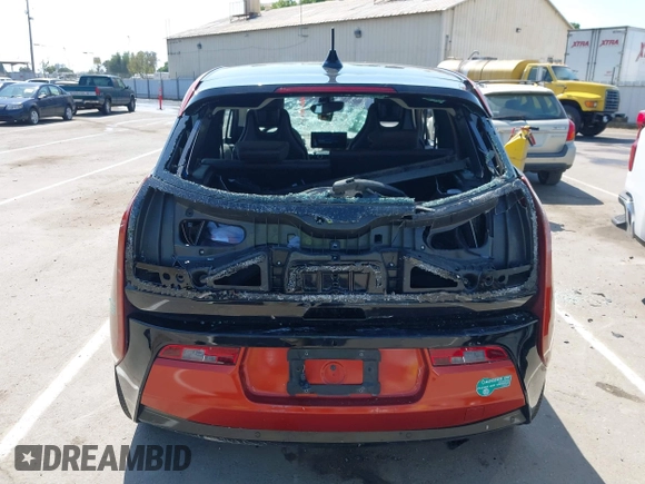 2015 BMW i3 z VIN WBY1Z4C52FV502771, wystawiony jako IAAI lot #42174110 z przebiegiem 131 737 mil mil oraz . Historia ofert i sprzedaży dostępna na DreamBid. Obrazek 17.