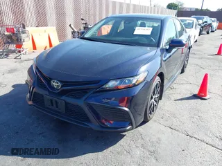 2022 Toyota Camry SE with VIN 4T1T11AK2NU678485, listed as a IAAI auction lot 41950302 with 17,865 mi miles. Bid and sale history available at carsss.com. Image 17.