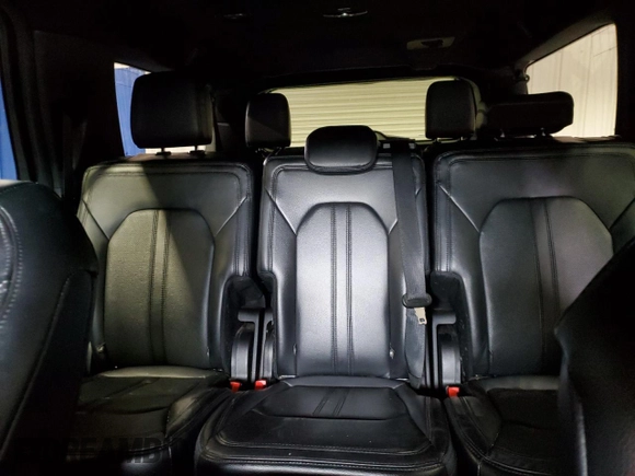 2019 Ford Expedition Max Limited with VIN 1FMJK2AT6KEA57209, listed as a Copart auction lot 52141115 with 153,057 mi miles and Clean Title. Bid and sale history available at DreamBid. Image 10.