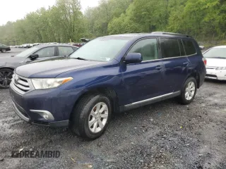 2011 Toyota Highlander z VIN 5TDBK3EHXBS074156, wystawiony jako Copart lot #55944465 z przebiegiem 242 945 mil mil oraz Czysty tytuł • Clean title. Historia ofert i sprzedaży dostępna na DreamBid. Obrazek 1.