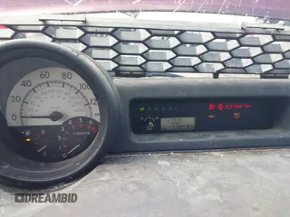 2005 Scion xB z VIN JTLKT324350199137, wystawiony jako IAAI lot #42156892 z przebiegiem 178 592 mil mil oraz . Historia ofert i sprzedaży dostępna na DreamBid. Obrazek 7.