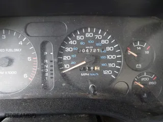 1996 Dodge Ram 1500 with VIN 3B7HC13YXTG158105, listed as a IAAI auction lot 41983648 with 204,721 mi miles. Bid and sale history available at carsss.com. Image 7.