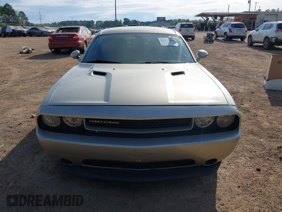 2013 Dodge Challenger SXT z VIN 2C3CDYAG7DH679444, wystawiony jako IAAI lot #41855484 z przebiegiem 158 741 mil mil oraz . Historia ofert i sprzedaży dostępna na DreamBid. Obrazek 12.