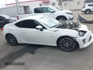 2019 Toyota 86 с VIN JF1ZNAA18K8700624, выставлен на аукционе IAAI как лот 42344754 с пробегом 109 380 миль миль и . История ставок и продаж доступна на DreamBid. Изображение 14.