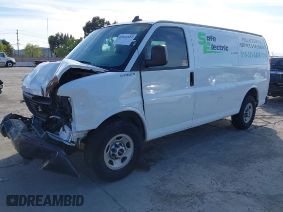 2016 GMC Savana Cargo z VIN 1GTW7AFF5G1159706, wystawiony jako IAAI lot #42018527 z przebiegiem 103 497 mil mil oraz . Historia ofert i sprzedaży dostępna na DreamBid. Obrazek 17.