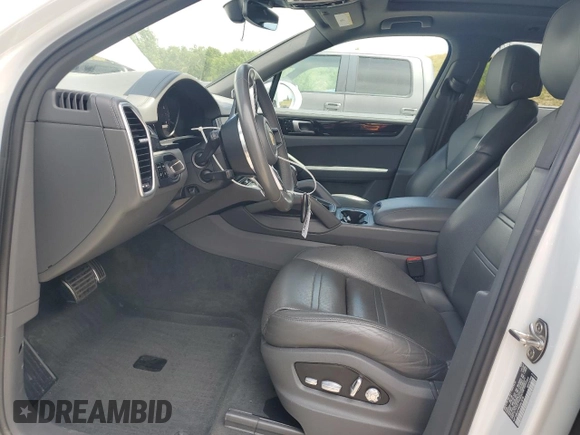 2019 Porsche Cayenne S с VIN WP1AB2AY9KDA61873, выставлен на аукционе Copart как лот 63791165 с пробегом 37 766 миль миль и Списание • Salvage title. История ставок и продаж доступна на DreamBid. Изображение 7.