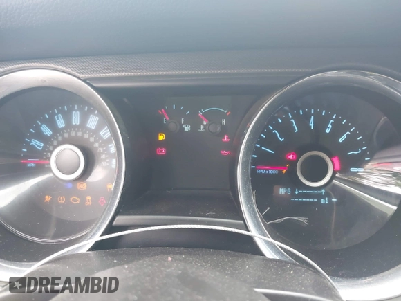 2014 Ford Mustang V6 with VIN 1ZVBP8AM3E5303642, listed as a IAAI auction lot 42559641 with 64,014 mi miles and . Bid and sale history available at DreamBid. Image 7.