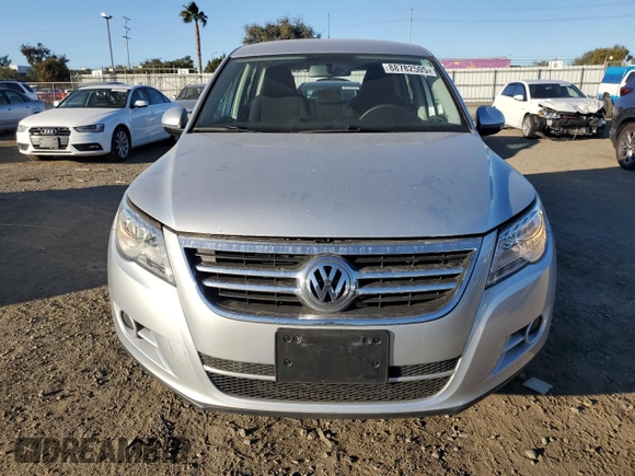 2011 Volkswagen Tiguan with VIN WVGCV7AXXBW502013, listed as a Copart auction lot 88782505 with 45,091 mi miles and Salvage Title. Bid and sale history available at DreamBid. Image 5.