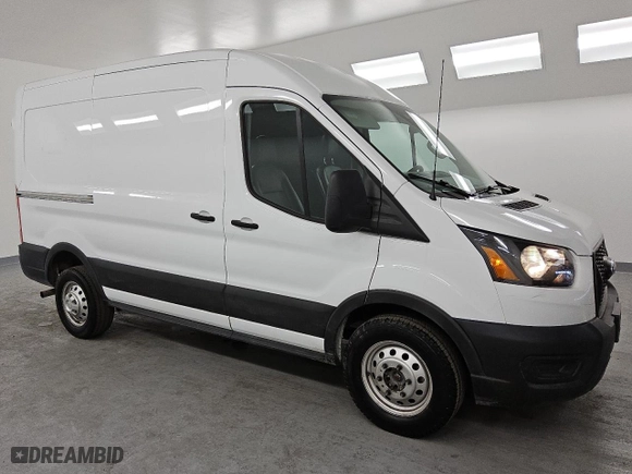 2023 Ford Transit Cargo Van with VIN 1FTBR2C88PKB34880, listed as a Copart auction lot 43930185 with 31,087 mi miles and Clean Title. Bid and sale history available at carsss.com. Image 4.