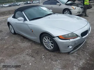 2004 BMW Z4 2.5i with VIN 4USBT334X4LS48707, listed as a IAAI auction lot 41737439 with 92,640 mi miles. Bid and sale history available at carsss.com. Image 1.