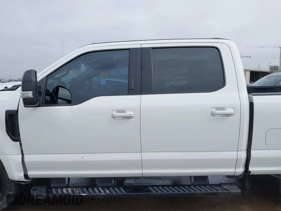 2020 Ford Super Duty F-250 SRW XL with VIN 1FT7W2BN1LEC69939, listed as a IAAI auction lot 41554902 with 112,559 mi miles. Bid and sale history available at carsss.com. Image 15.
