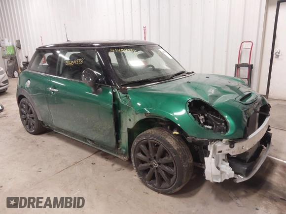 2020 MINI Hardtop Cooper S z VIN WMWXR5C01L2L36999, wystawiony jako IAAI lot #41404558 z przebiegiem 24 930 mil mil oraz . Historia ofert i sprzedaży dostępna na DreamBid. Obrazek 1.
