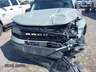 2021 Ford Bronco Sport Outer Banks z VIN 3FMCR9C63MRA26861, wystawiony jako IAAI lot #42204890 z przebiegiem 88 256 mil mil oraz . Historia ofert i sprzedaży dostępna na DreamBid. Obrazek 6.