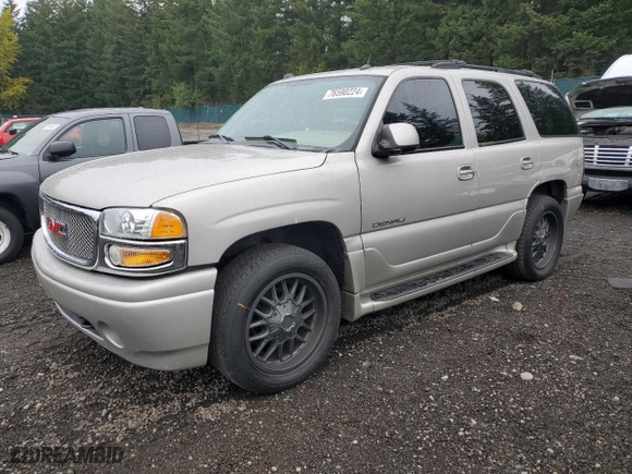 2005 GMC Yukon Denali with VIN 1GKEK63U95J105126, listed as a Copart auction lot 76590224 with 203,913 mi miles and Salvage Title. Bid and sale history available at carsss.com. Image 1.