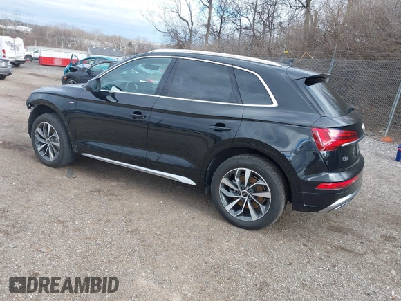 2023 Audi Q5 S line Premium with VIN WA1GAAFY5P2137099, listed as a IAAI auction lot 41731383 with 17,140 mi miles. Bid and sale history available at carsss.com. Image 3.