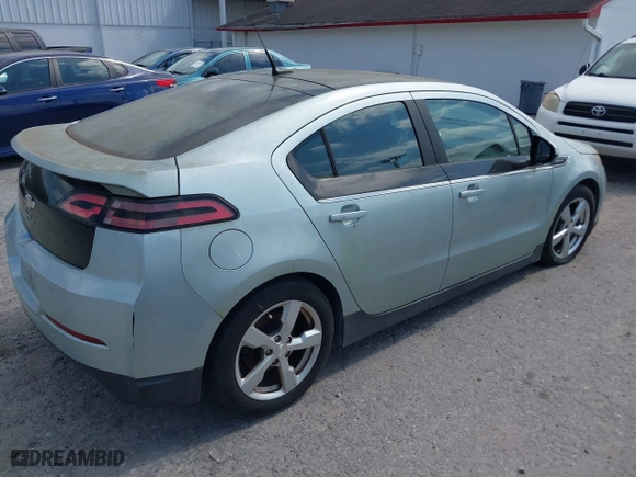 2012 Chevrolet Volt with VIN 1G1RA6E42CU101484, listed as a IAAI auction lot 42108369 with 1 mi miles. Bid and sale history available at carsss.com. Image 4.