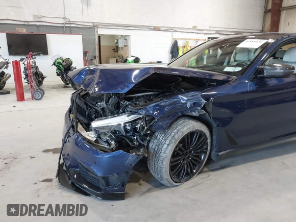 2019 BMW 5 Series 540i with VIN WBAJE5C52KWW10554, listed as a IAAI auction lot 42585059 with 71,082 mi miles and . Bid and sale history available at DreamBid. Image 6.