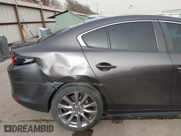 2019 Mazda 3 Select with VIN 3MZBPAAL0KM105508, listed as a IAAI auction lot 41684697 with 88,751 mi miles and . Bid and sale history available at DreamBid. Image 17.