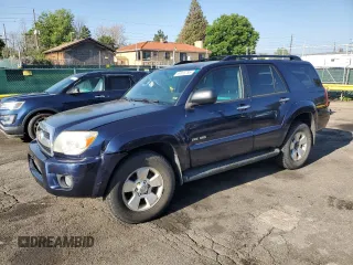2006 Toyota 4Runner SR5 z VIN JTEBU14R560090844, wystawiony jako Copart lot #59915795 z przebiegiem 316 485 mil mil oraz Czysty tytuł • Clean title. Historia ofert i sprzedaży dostępna na DreamBid. Obrazek 1.