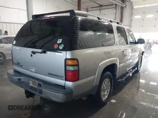 2005 Chevrolet Suburban Z71 with VIN 3GNFK16Z95G265896, listed as a IAAI auction lot 41248931 with 206,062 mi miles. Bid and sale history available at carsss.com. Image 4.