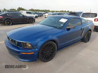 2007 Ford Mustang GT Deluxe с VIN 1ZVHT82H575243065, выставлен на аукционе IAAI как лот 42467593 с пробегом 316 877 миль миль и . История ставок и продаж доступна на DreamBid. Изображение 18.