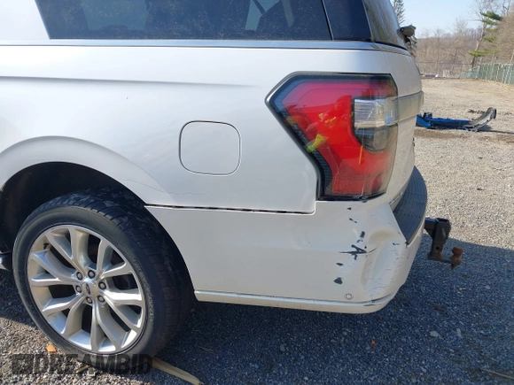 2019 Ford Expedition Max Platinum with VIN 1FMJK1MTXKEA16488, listed as a IAAI auction lot 41795368 with 127,246 mi miles and . Bid and sale history available at DreamBid. Image 21.