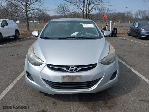 2011 Hyundai Elantra Ltd with VIN KMHDH4AE9BU140051, listed as a IAAI auction lot 41721100 with 185,075 mi miles. Bid and sale history available at carsss.com. Image 11.
