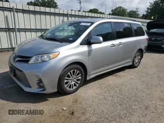 2019 Toyota Sienna XLE Auto Access Seat with VIN 5TDYZ3DC6KS993857, listed as a Copart auction lot 59774655 with 98,610 mi miles and Salvage title. Bid and sale history available at DreamBid. Image 1.