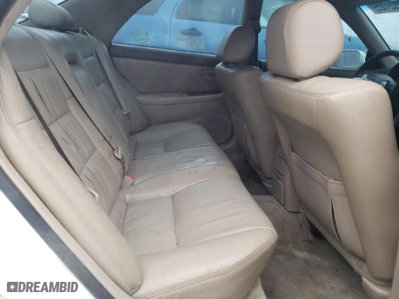 1998 Lexus ES 300 Luxury Sport Sdn with VIN JT8BF28G2W5032057, listed as a Copart auction lot 45032425 with 218,837 mi miles and Salvage Title. Bid and sale history available at carsss.com. Image 10.