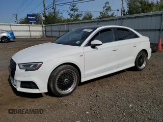 2019 Audi A3 Premium Plus z VIN WAUJEGFF6K1023951, wystawiony jako Copart lot #54360625 z przebiegiem 101 730 mil mil oraz Szkoda całkowita • Salvage title. Historia ofert i sprzedaży dostępna na DreamBid. Obrazek 1.