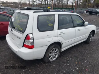 2006 Subaru Forester 2.5 X w/Premium Pkg with VIN JF1SG65656H752443, listed as a IAAI auction lot 41928021 with 999,999 mi miles. Bid and sale history available at carsss.com. Image 4.