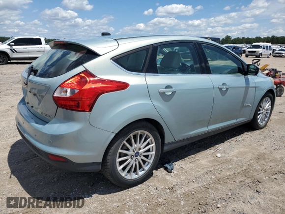 2013 Ford Focus Electric z VIN 1FADP3R44DL251179, wystawiony jako Copart lot #56572595 z przebiegiem 49 705 mil mil oraz Czysty tytuł • Clean title. Historia ofert i sprzedaży dostępna na DreamBid. Obrazek 3.