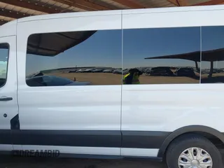 2024 Ford Transit Passenger XL z VIN 1FBAX2CG2RKA75017, wystawiony jako IAAI lot #42463080 z przebiegiem 20 185 mil mil oraz . Historia ofert i sprzedaży dostępna na DreamBid. Obrazek 14.