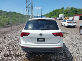 2018 Volkswagen Tiguan SEL with VIN 3VV3B7AX2JM060292, listed as a IAAI auction lot 42274534 with 97,604 mi miles and . Bid and sale history available at DreamBid. Image 16.