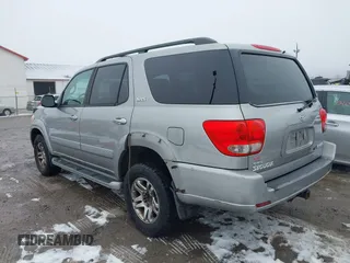 2005 Toyota Sequoia SR5 with VIN 5TDBT44A95S257043, listed as a IAAI auction lot 41562983 with 213,197 mi miles and . Bid and sale history available at DreamBid. Image 6.