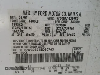 2001 Ford F-350 XL with VIN 1FTSW30S21ED10763, listed as a Copart auction lot 42611925 with 208,484 mi miles and Salvage Title. Bid and sale history available at DreamBid. Image 15.