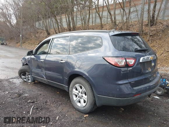 2014 Chevrolet Traverse LS z VIN 1GNKVFED4EJ113130, wystawiony jako IAAI lot #41950978 z przebiegiem 140 822 mil mil oraz . Historia ofert i sprzedaży dostępna na DreamBid. Obrazek 3.