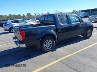 2021 Nissan Frontier SV z VIN 1N6ED0EA6MN701370, wystawiony jako IAAI lot #41326550 z przebiegiem 63 107 mil mil oraz . Historia ofert i sprzedaży dostępna na DreamBid. Obrazek 4.