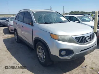 2012 Kia Sorento LX with VIN 5XYKT4A67CG233771, listed as a IAAI auction lot 41808416 with 155,788 mi miles. Bid and sale history available at carsss.com. Image 1.