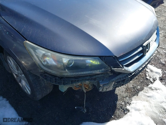 2015 Honda Accord Sedan EX-L with VIN 1HGCR2F86FA252870, listed as a IAAI auction lot 41269388 with 161,018 mi miles. Bid and sale history available at carsss.com. Image 6.