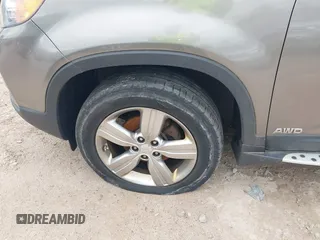 2013 Kia Sorento EX z VIN 5XYKUDA61DG321679, wystawiony jako IAAI lot #42013051 z przebiegiem Nie podano mil oraz . Historia ofert i sprzedaży dostępna na DreamBid. Obrazek 13.