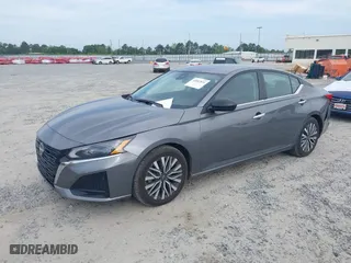 2024 Nissan Altima 2.5 SV with VIN 1N4BL4DV6RN320619, listed as a IAAI auction lot 42087834 with 41,948 mi miles. Bid and sale history available at carsss.com. Image 17.